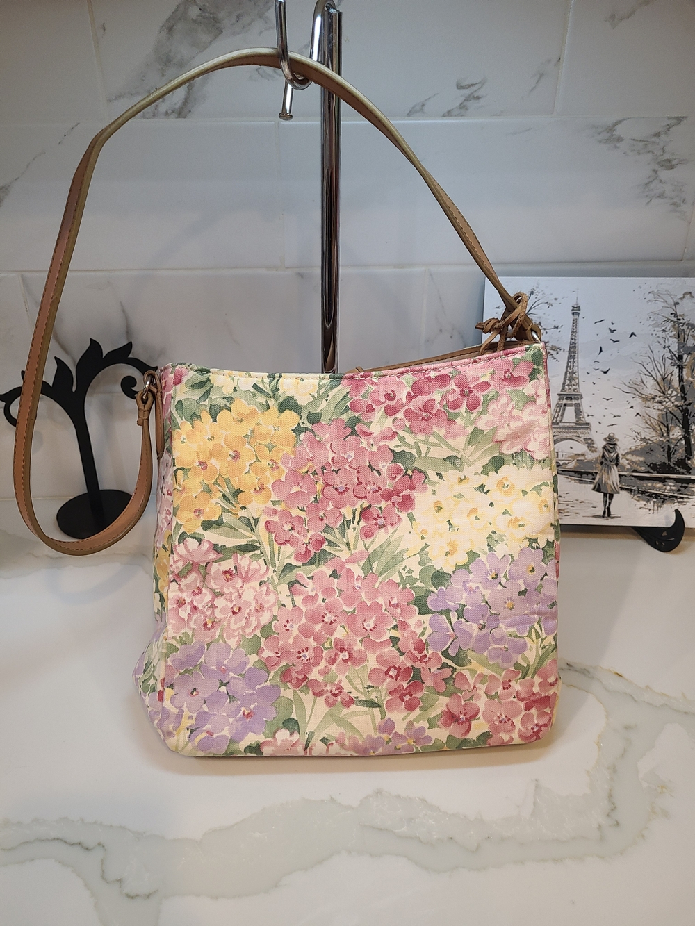 Floral Print Hydrangea Crossbody Bag in Pastel Multi